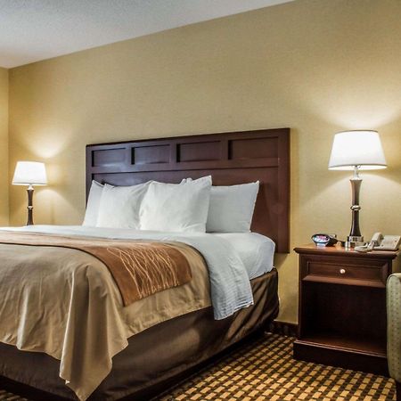 Comfort Inn & Suites Farmington - Victor Extérieur photo