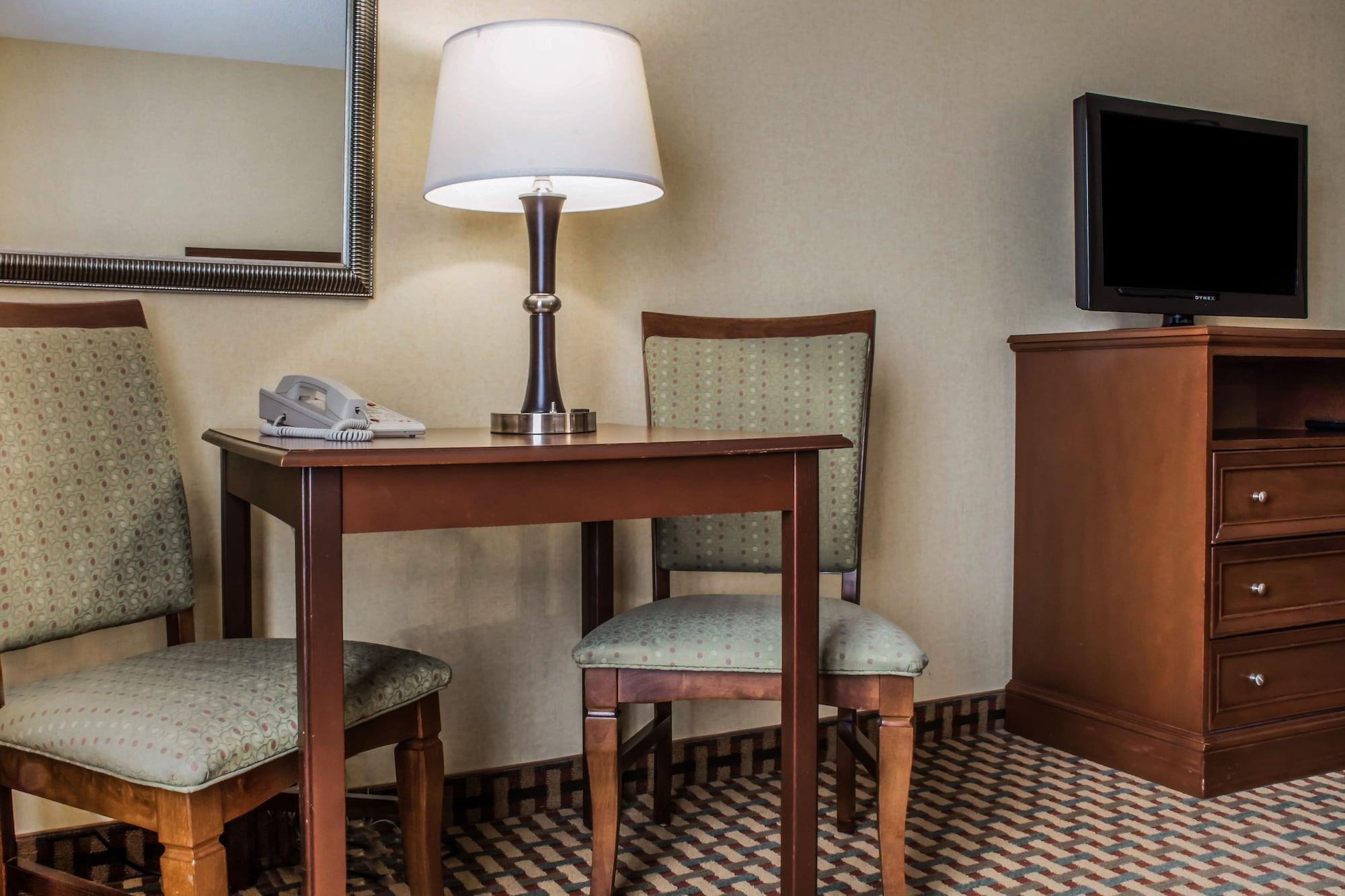 Comfort Inn & Suites Farmington - Victor Extérieur photo