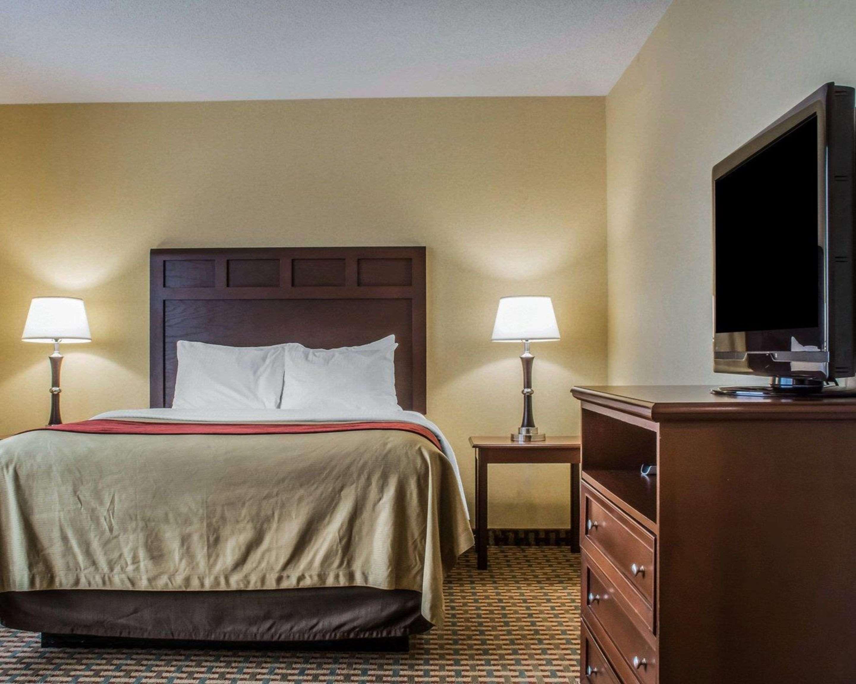 Comfort Inn & Suites Farmington - Victor Extérieur photo