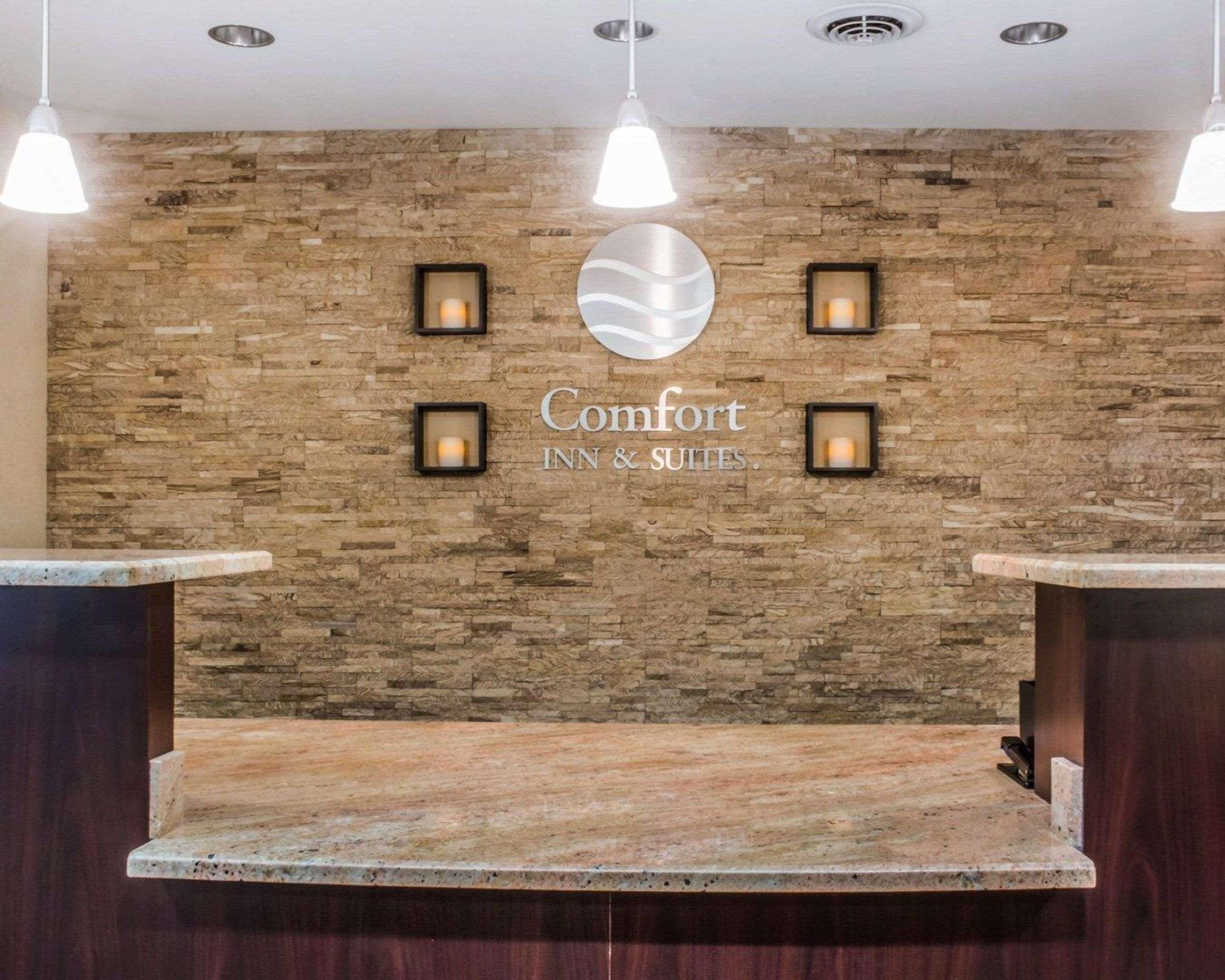 Comfort Inn & Suites Farmington - Victor Extérieur photo